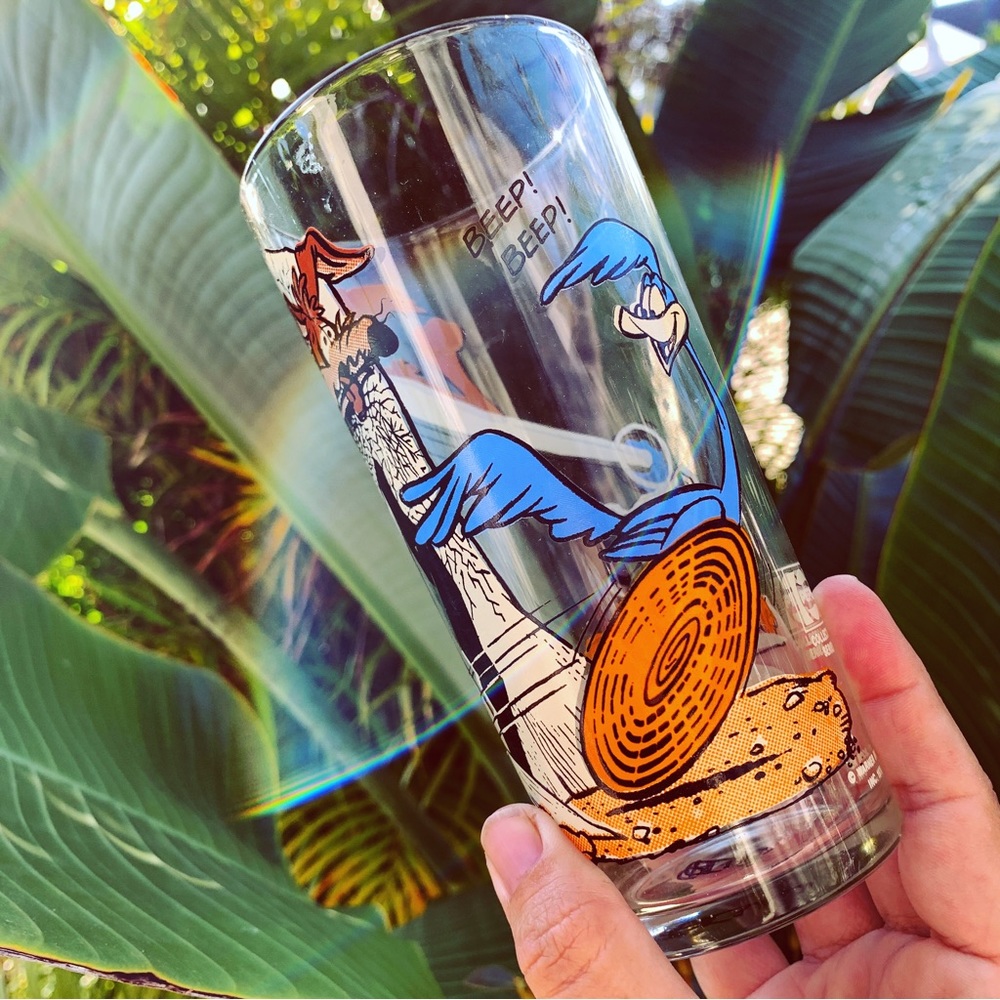 BEEP BEEP ROADRUNNER classiz vintage cartoon glassware glass soda pepsi vtg OS